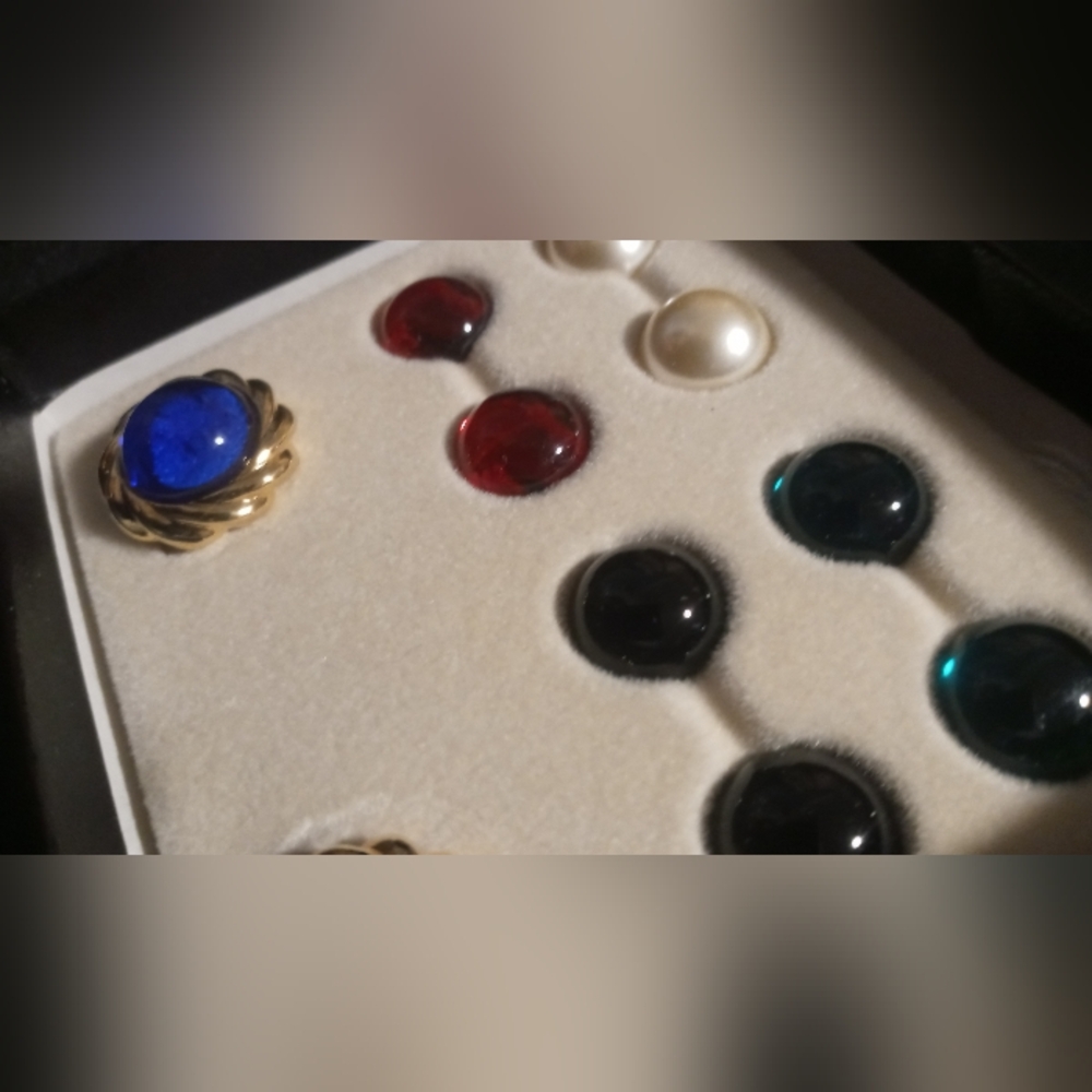 Joan Rivers Collection interchangable earrings vintage new in box .